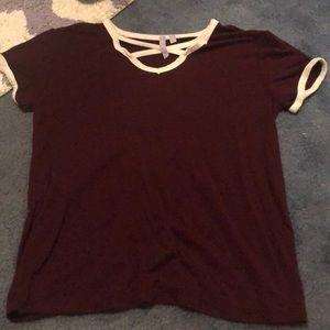 Maroon Top with white detail 🔆
